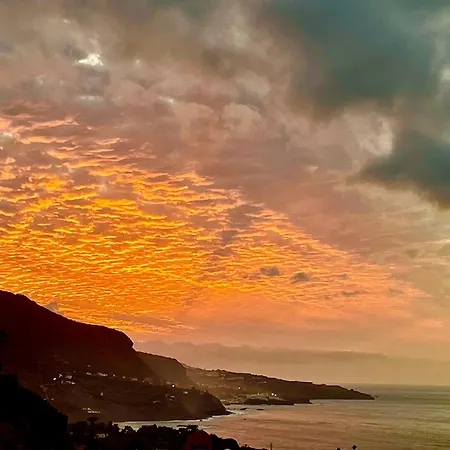 Holiday home Amazing Sunset House With Seaview Los Realejos